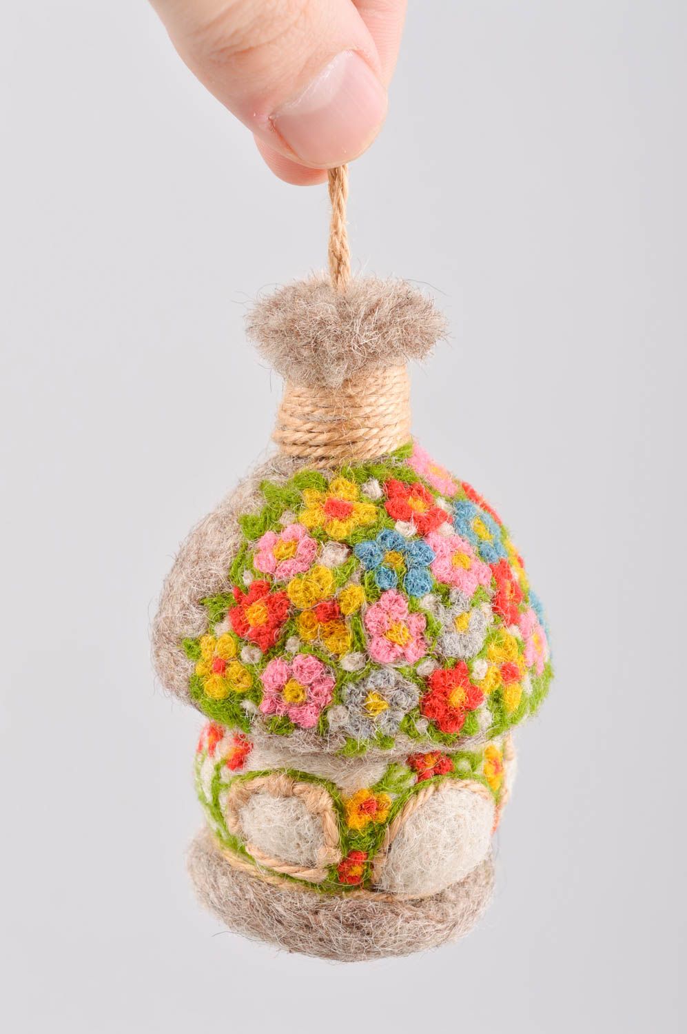 Валяная игрушка ручной работы декор на стену игрушка из шерсти с петелькой фото 4