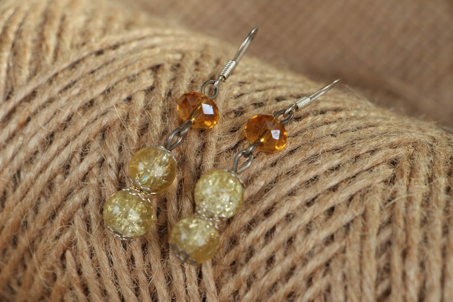 Boucles d'oreilles en perles de cristal faites main  photo 3