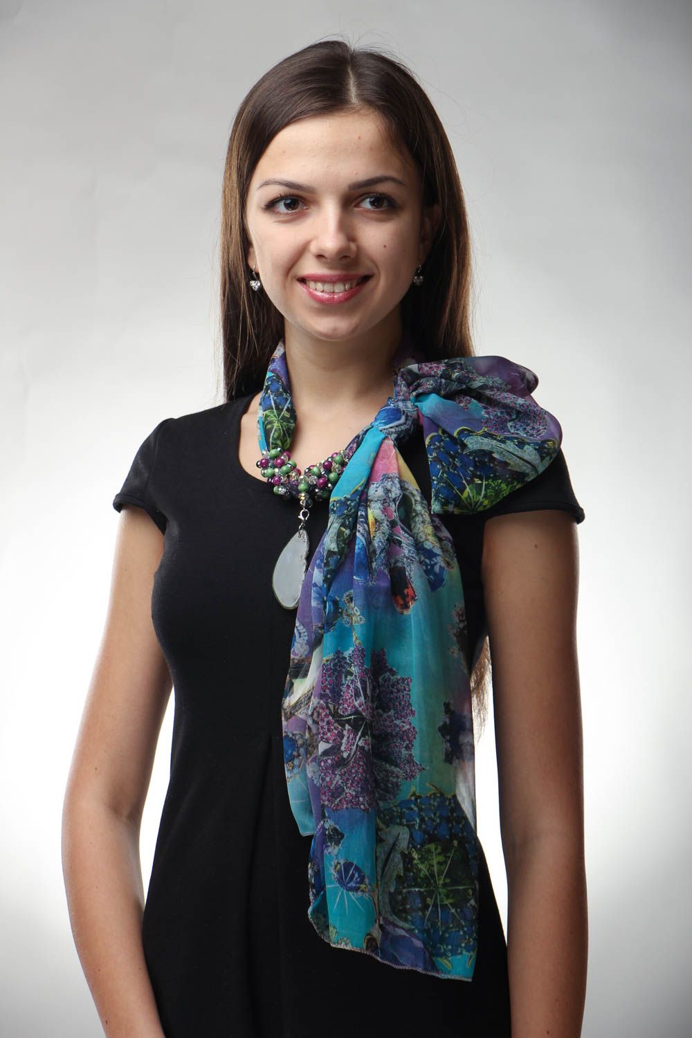 Silk-chiffon scarf with agate photo 3