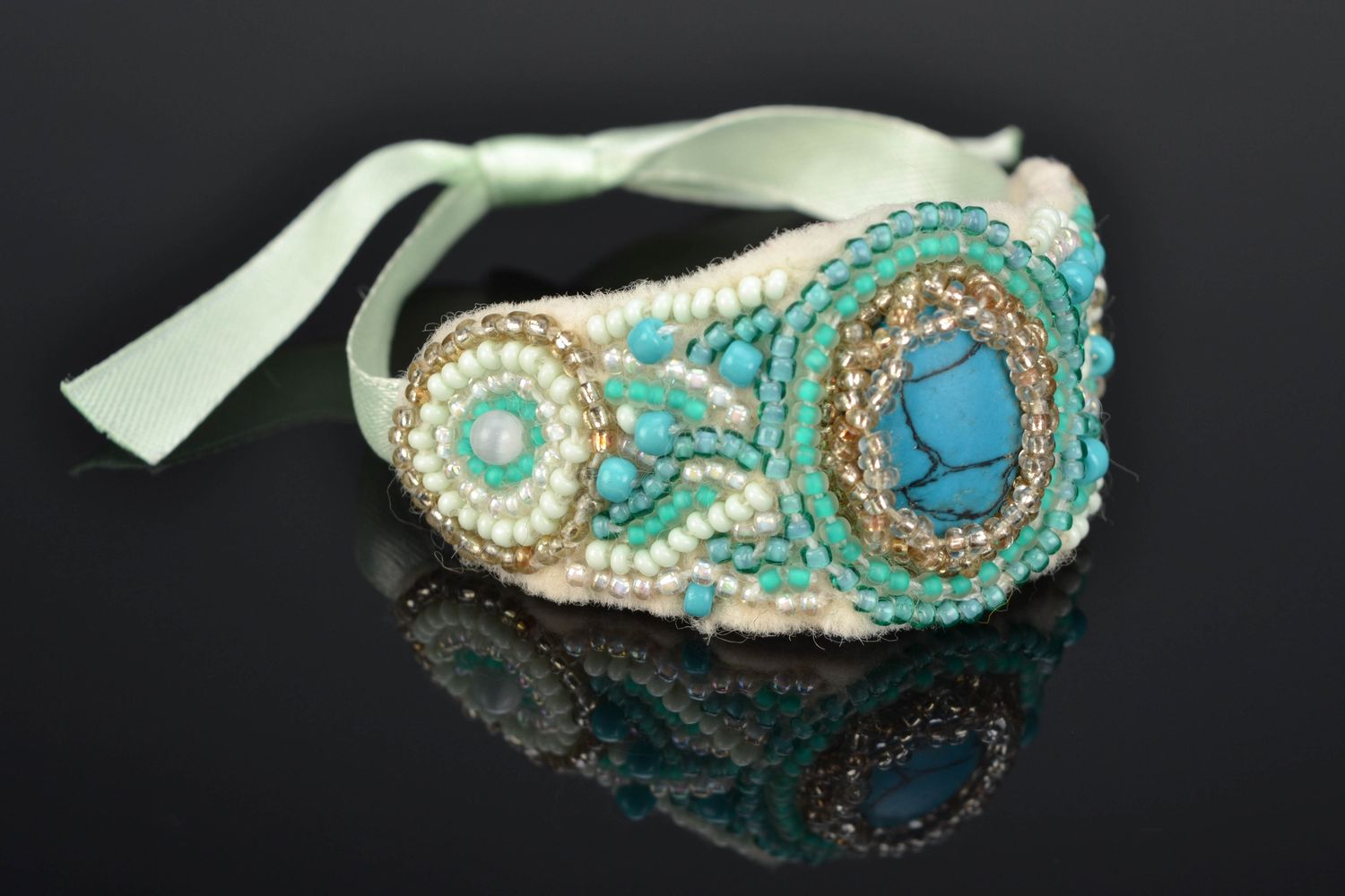 Ribbon bracelet with turquoise and beads photo 1