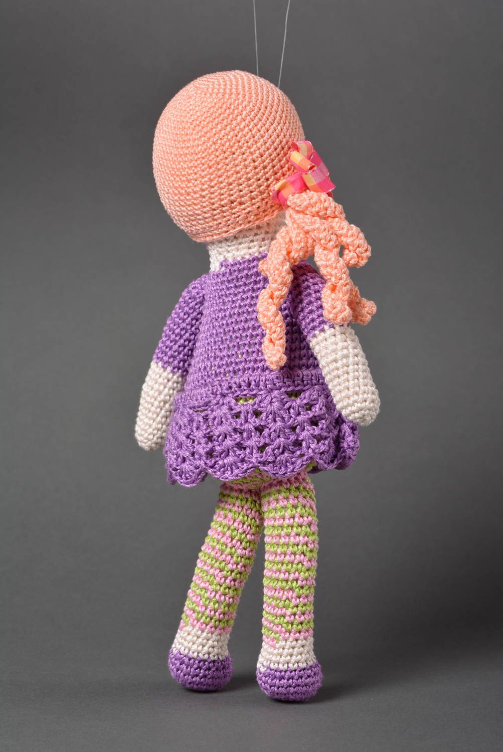 Мягкая игрушка кукла ручной работы кукла крючком большая Девочка в сиреневом фото 4