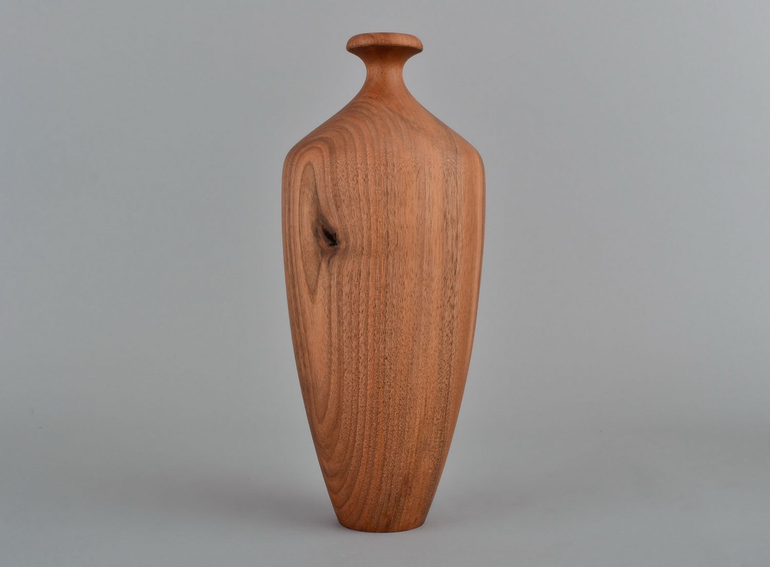 Деревянная ваза изготовленная вручную фото 3