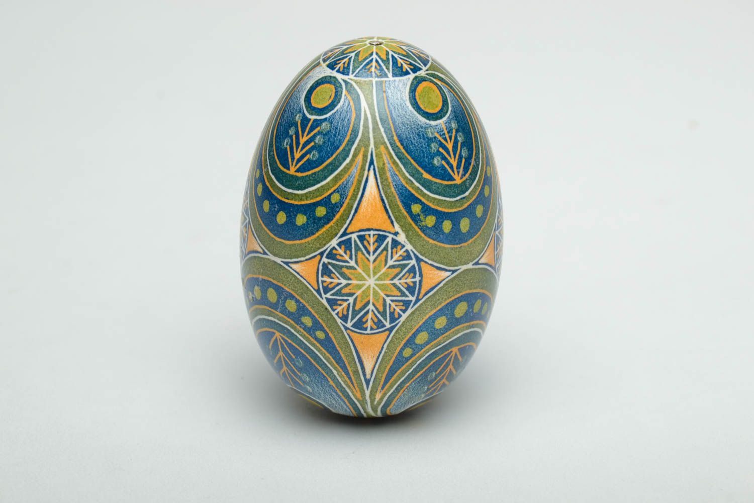 Huevo de Pascua pintado en técnica de rasguño foto 2