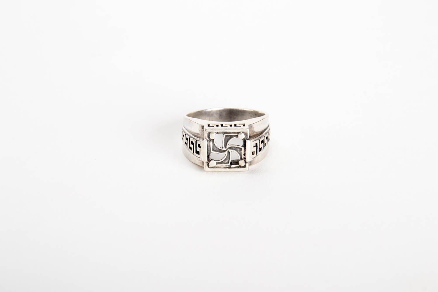 Украшение ручной работы серебряный перстень подарок для мужчины меандр фото 4