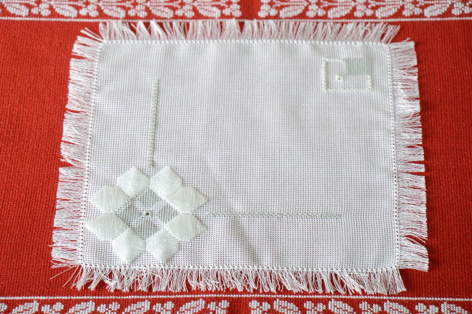 Leinen Serviette Tisch Decke handmade Deko bestickte Serviette weiß quadratisch foto 1