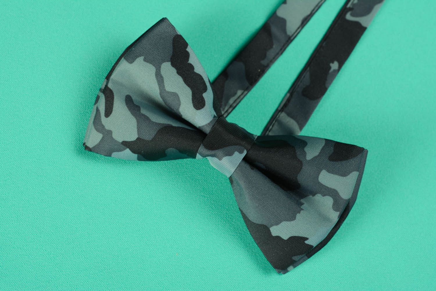 Graue Fliege Krawatte im Military-Stil  foto 3
