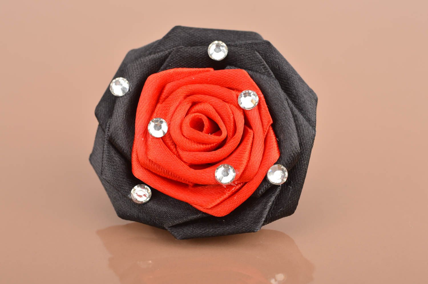Children's scrunchy with red and black flower with rhinestones hand made photo 2