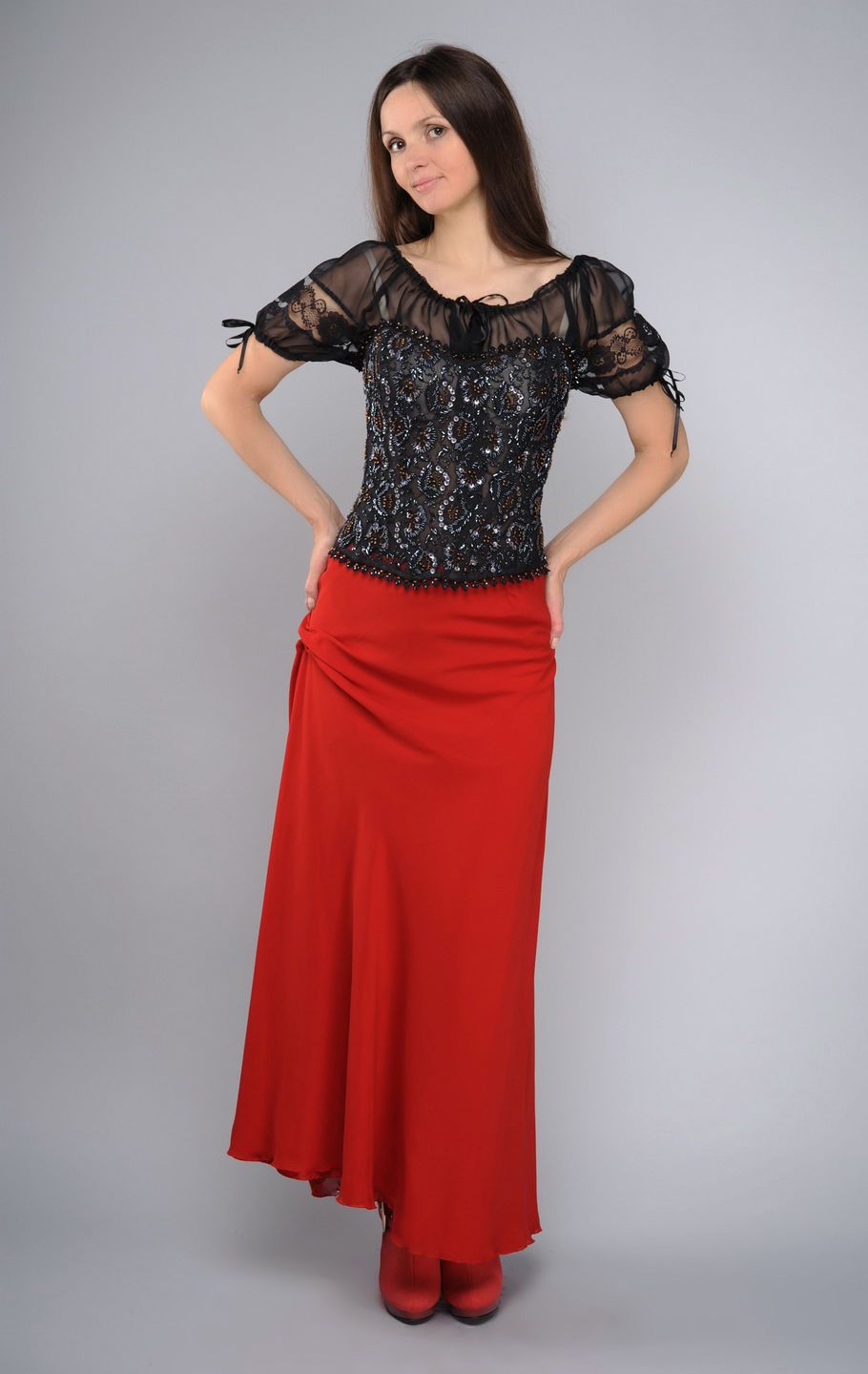Conjunto de ropa: falda, blusa, corset foto 2