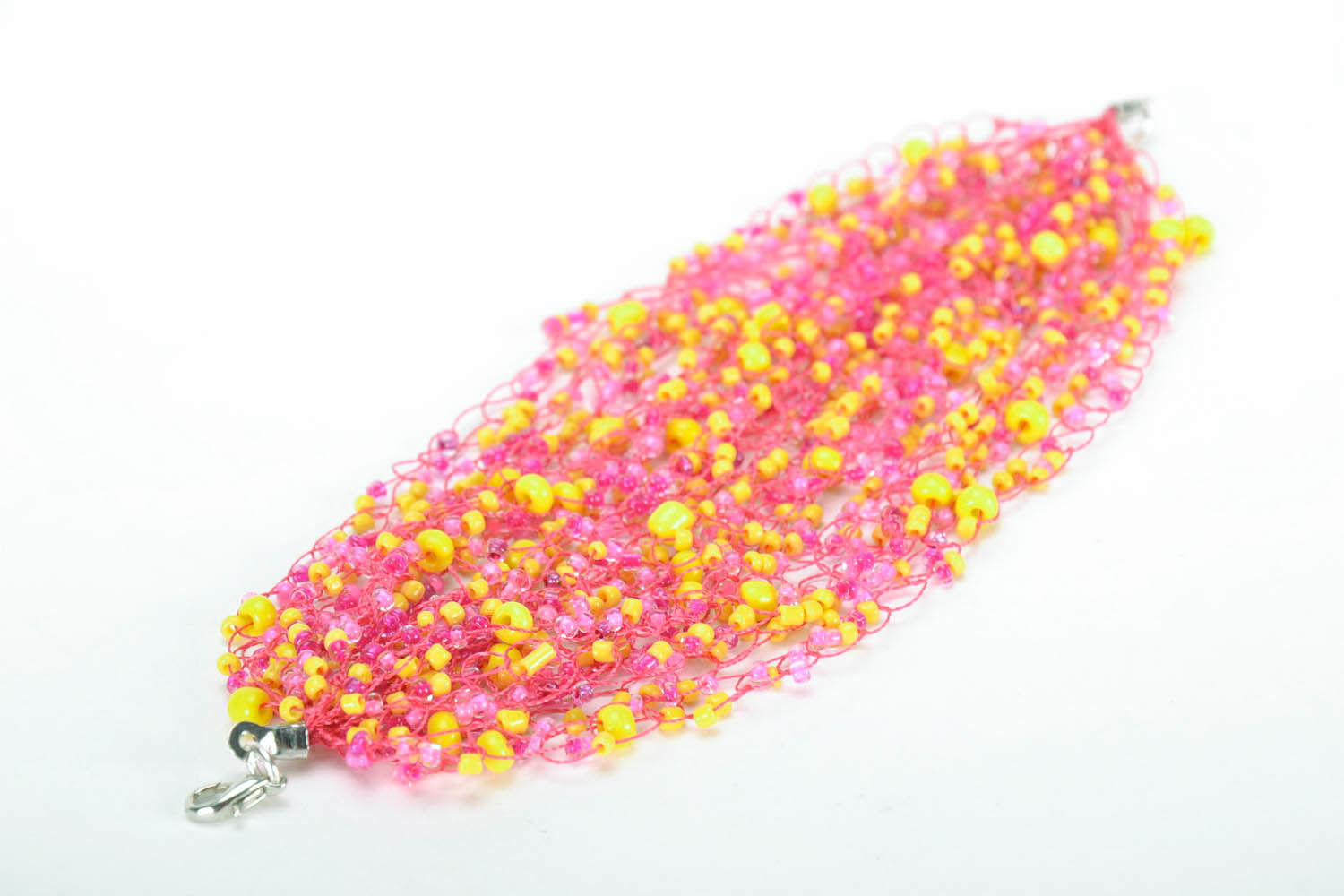 Bracelete cor de rosa de miçangas foto 3