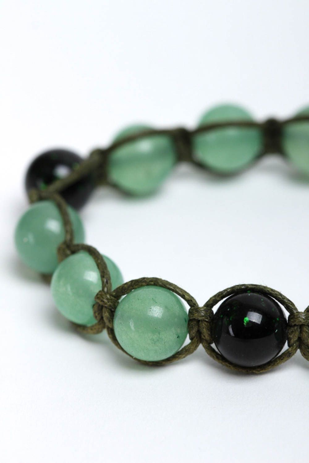 Naturstein Schmuck handmade Armband mit Kugeln Geschenk für Frauen in Grün foto 3