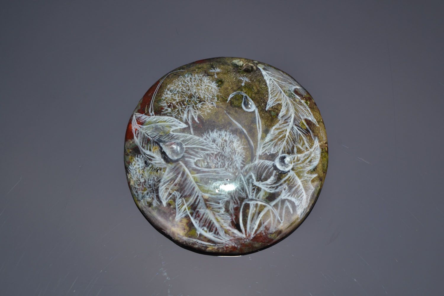 Круглый кулон с натуральным камнем  фото 1