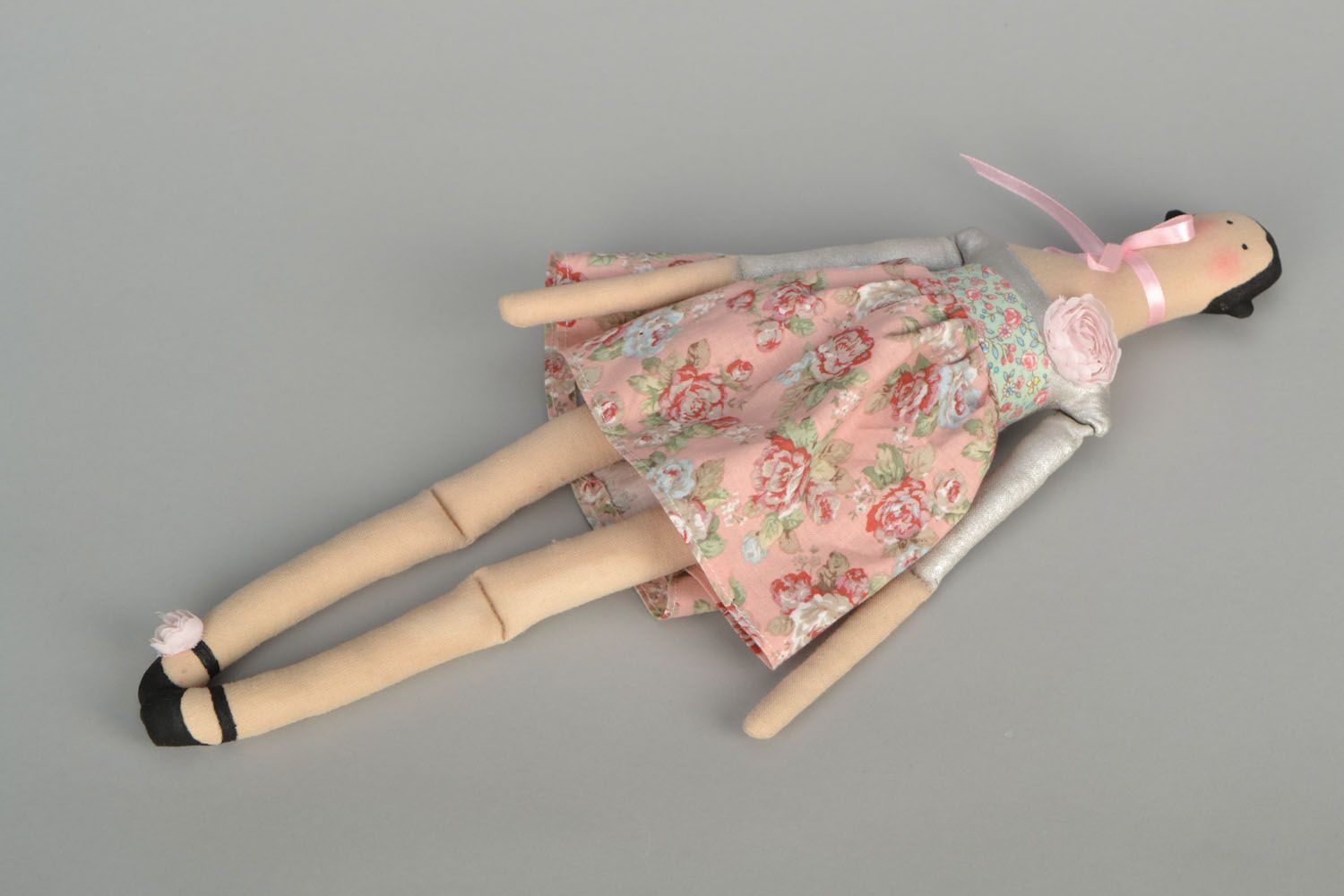 Doudou poupée fait main en robe photo 3