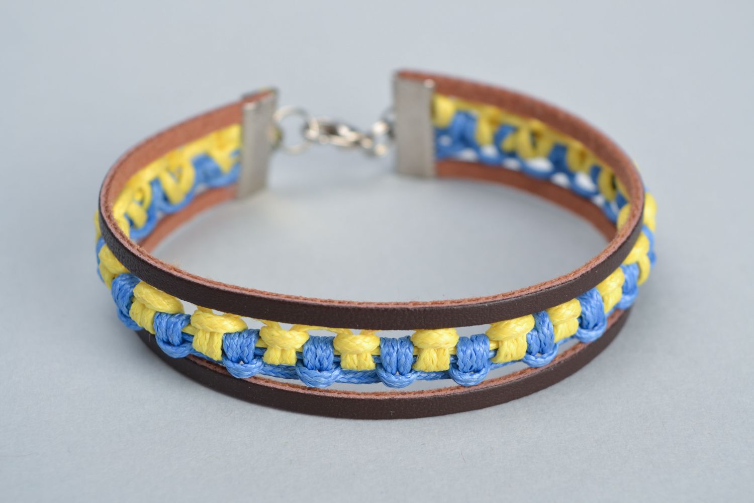 Yellow and blue bracelet with leather and waxed cord photo 3