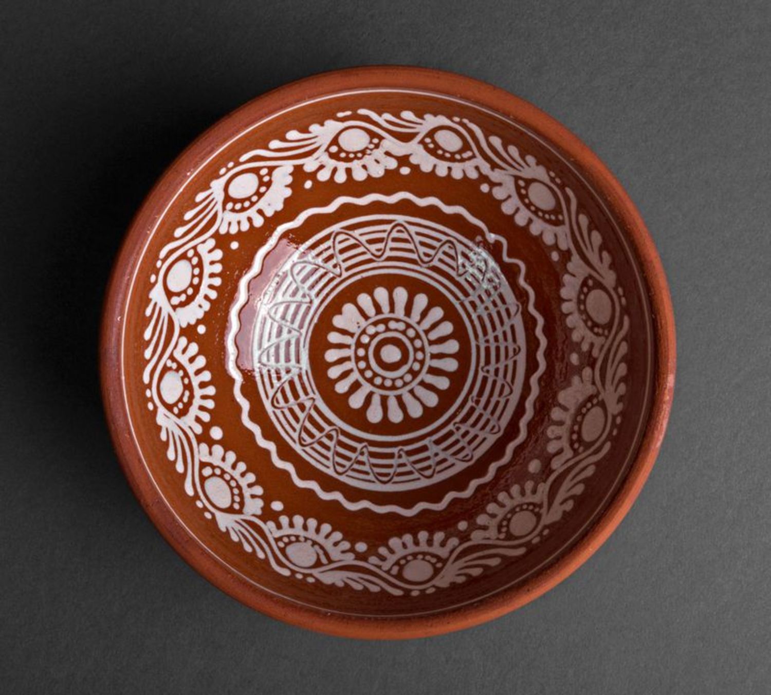 Decorative ceramic bowl photo 2