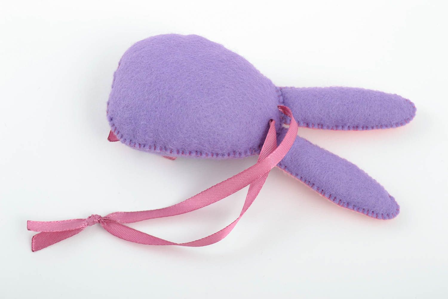 Милая подвеска заяц из фетра фиолетовая ручной работы для декора дома хенд мейд фото 4