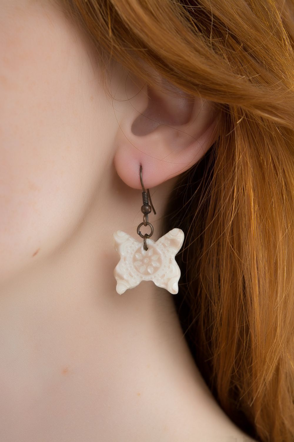 Schmetterling-Ohrringe aus Polymerton  foto 1