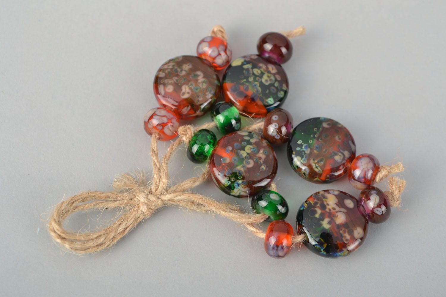 Perles fantaisie multicolores en verre à la lampe photo 1