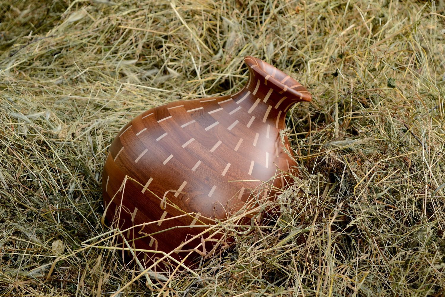 Dekorative Vase aus Holz foto 5