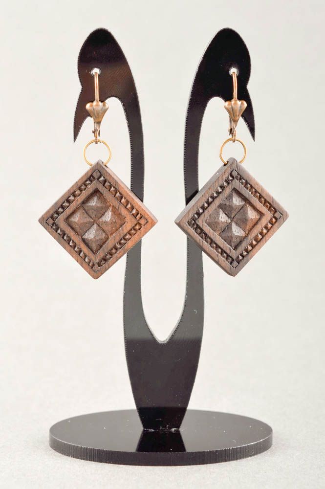 Boucles d'oreilles pendantes Bijou fait main losanges design Accessoire femme photo 1