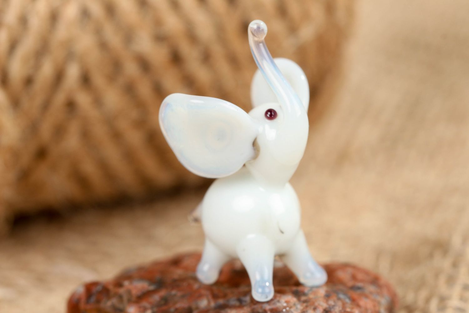 Collectible glass statuette of white elephant photo 4
