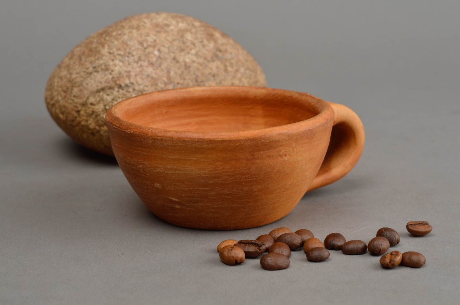 Чашка для чая из натуральной глины ручной работы низкая оригинальная красивая фото 1