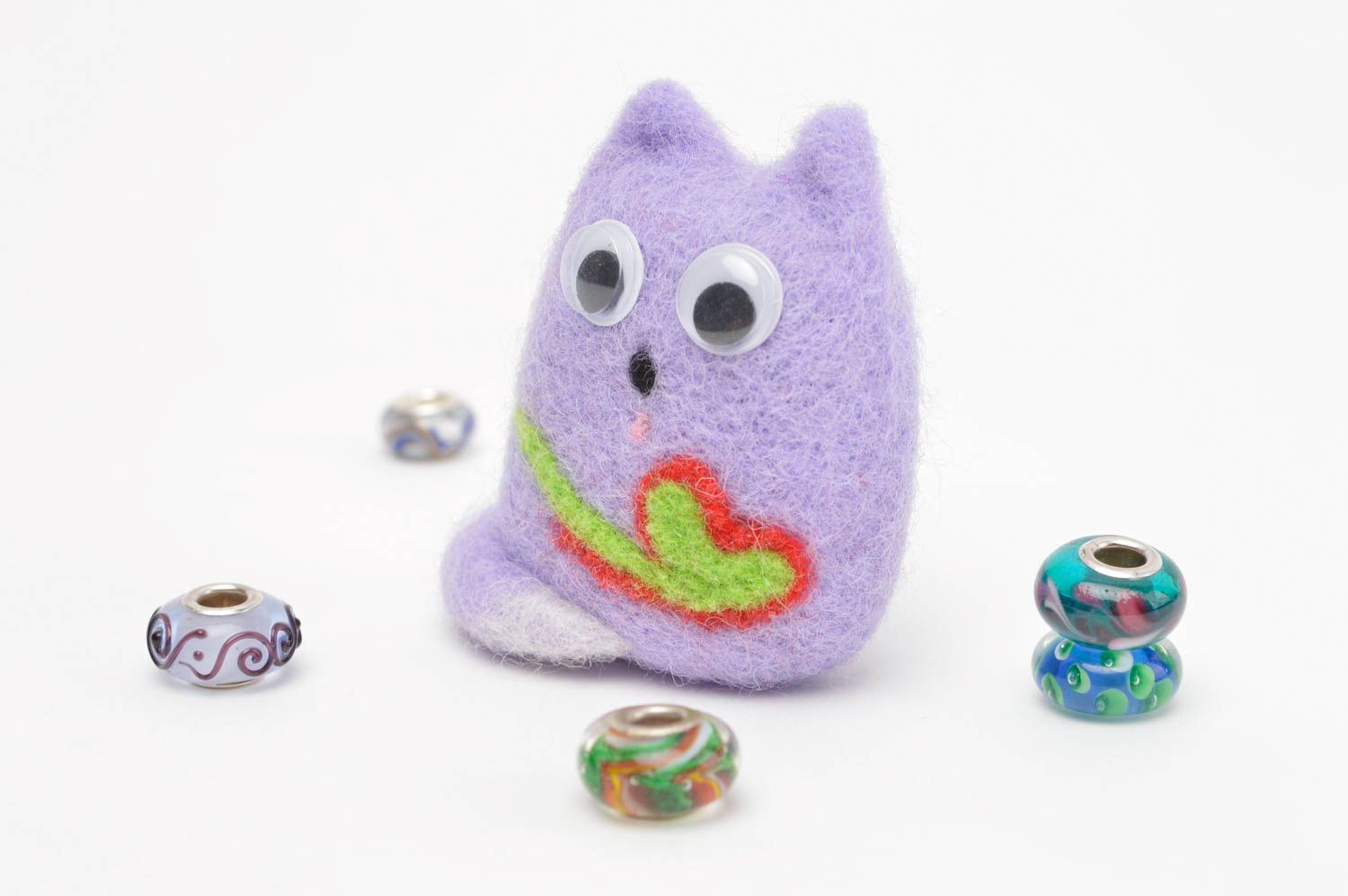 Handmade Kuscheltier Katze violett aus Wolle Stoff Spielzeug Geschenk für Kinder foto 1