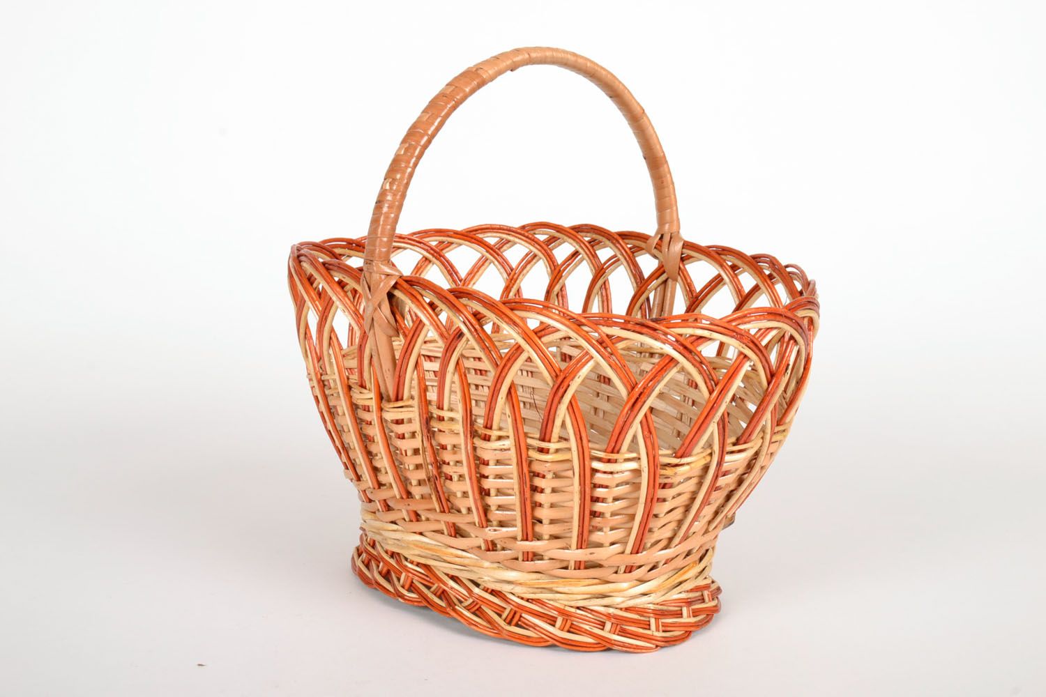 Handmade woven basket photo 3