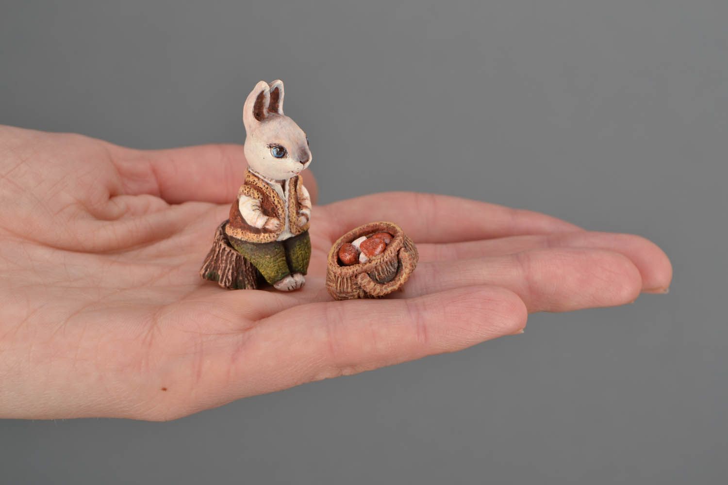 Small clay figurine Hare photo 2