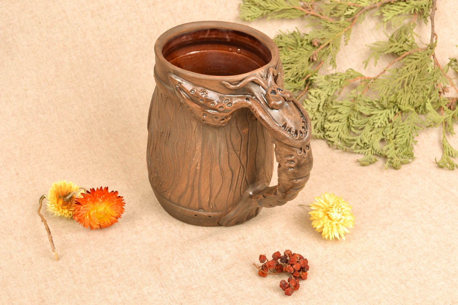 Ceramic beer mug with handle in the shape of crawfish photo 5
