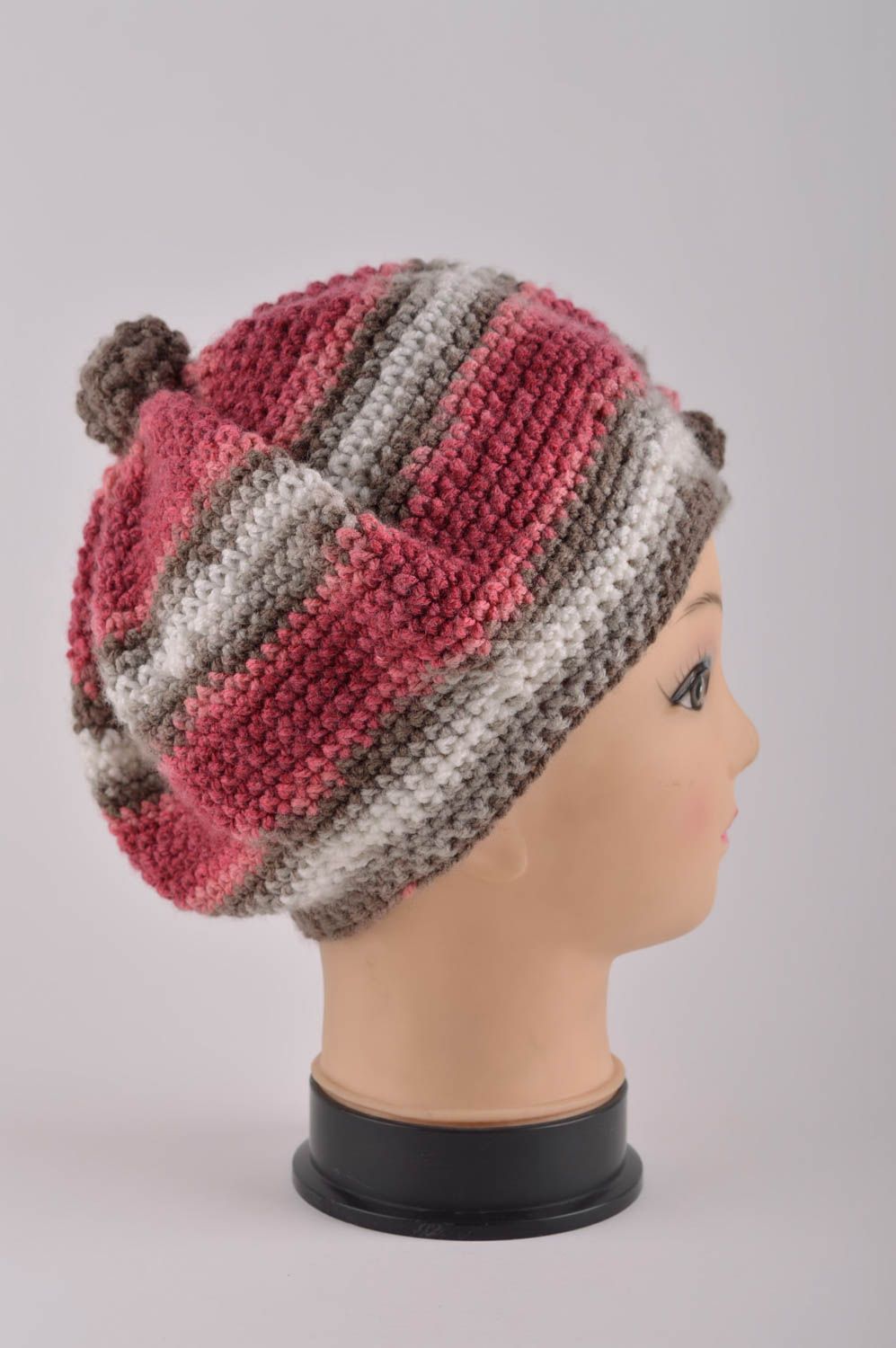 Bonnet tricot fait main Chapeau d'hiver en laine Vêtement pour femme avec fleurs photo 4