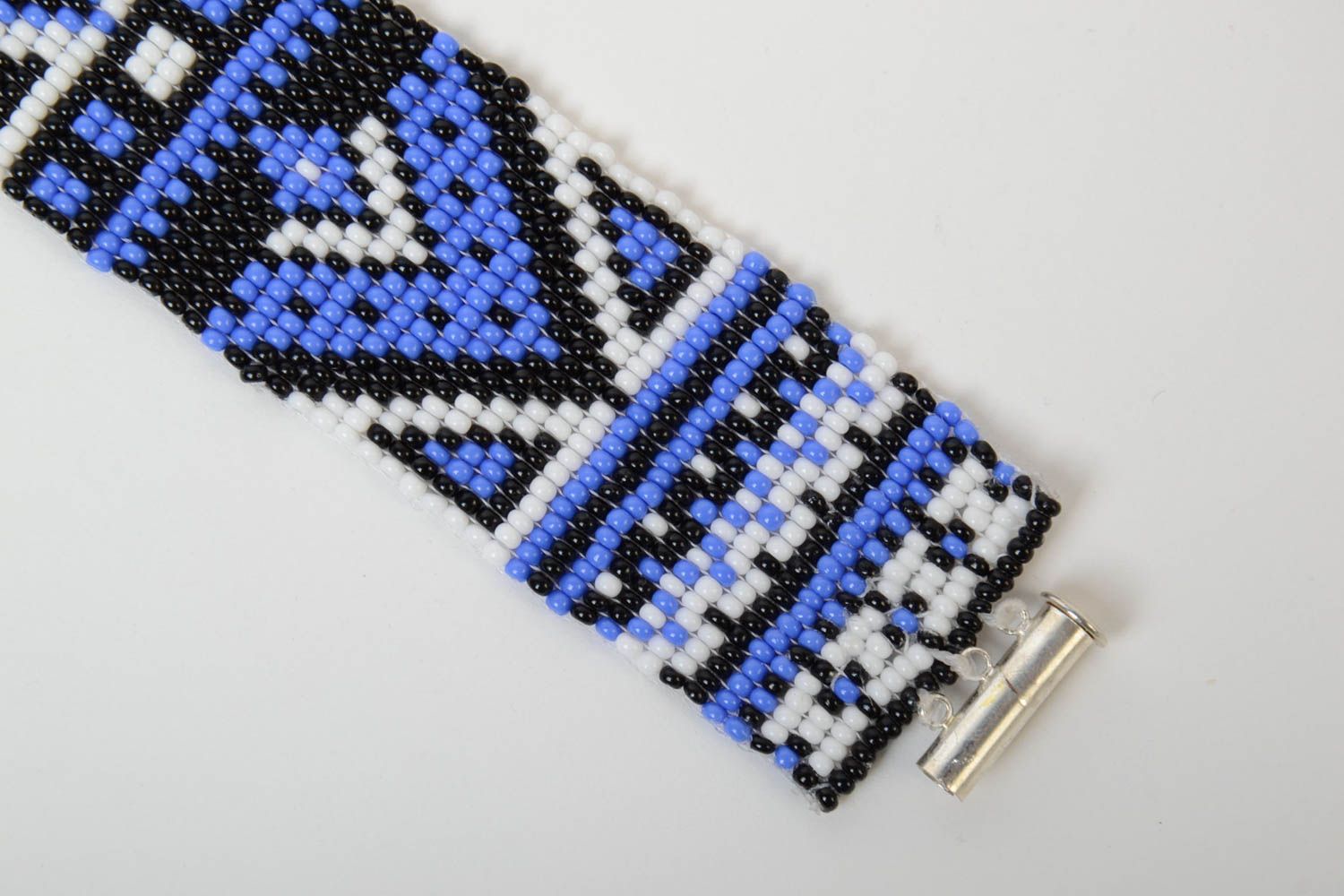 Blue and white handmade beaded wide bracelet with ornament in ethnic style photo 5