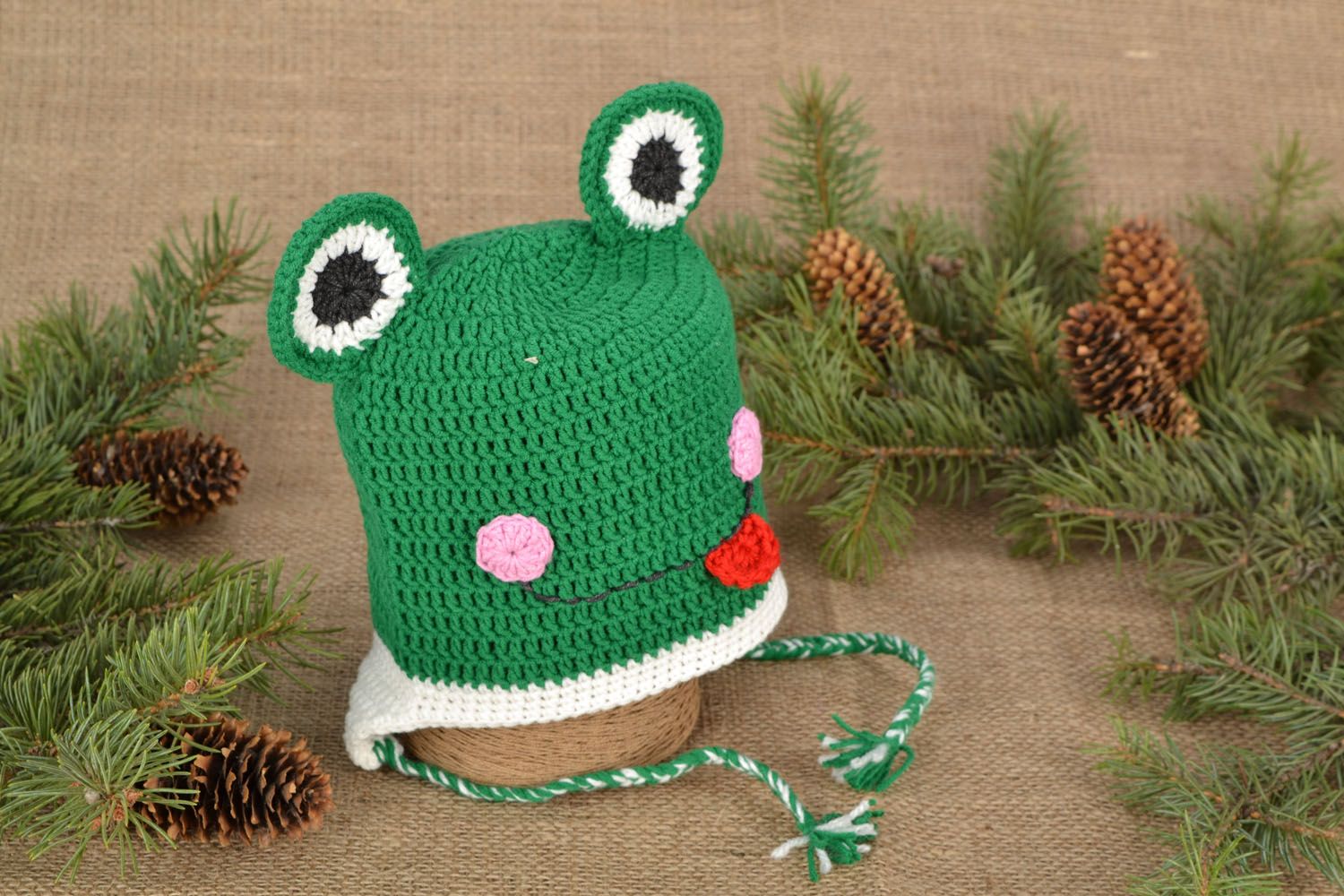 Cappello per bambini all'uncinetto fatto a mano splendido accessorio invernale foto 1