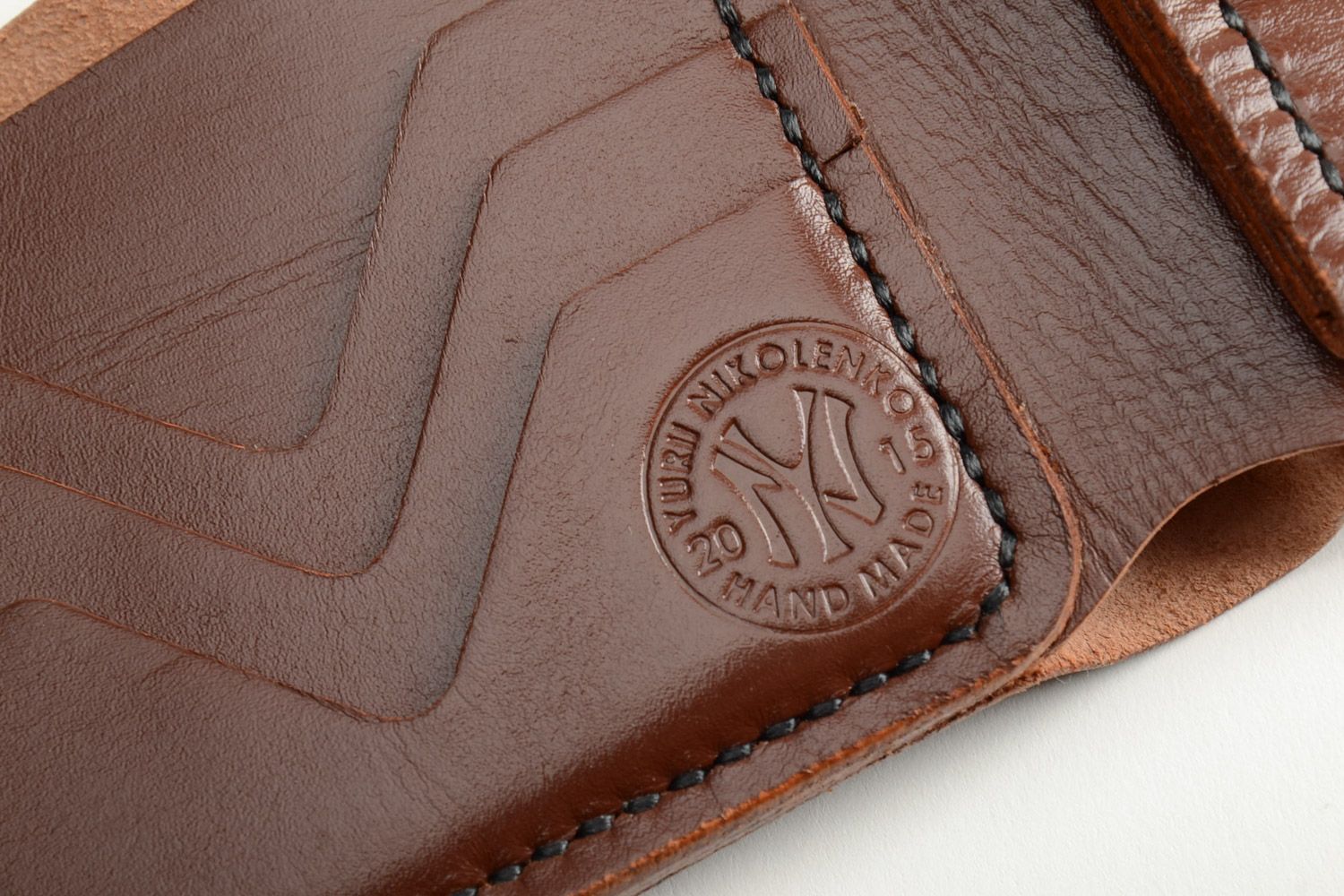 Handgemachte Geldbörse aus Leder in Braun für Mann stilvoll künstlerisch elegant foto 4
