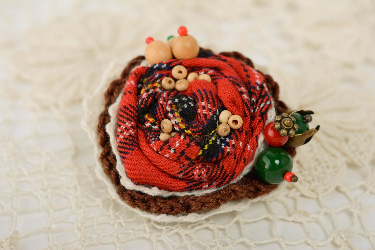 Handmade crochet flower brooch with red checkered fabric inserts and seed beads photo 1