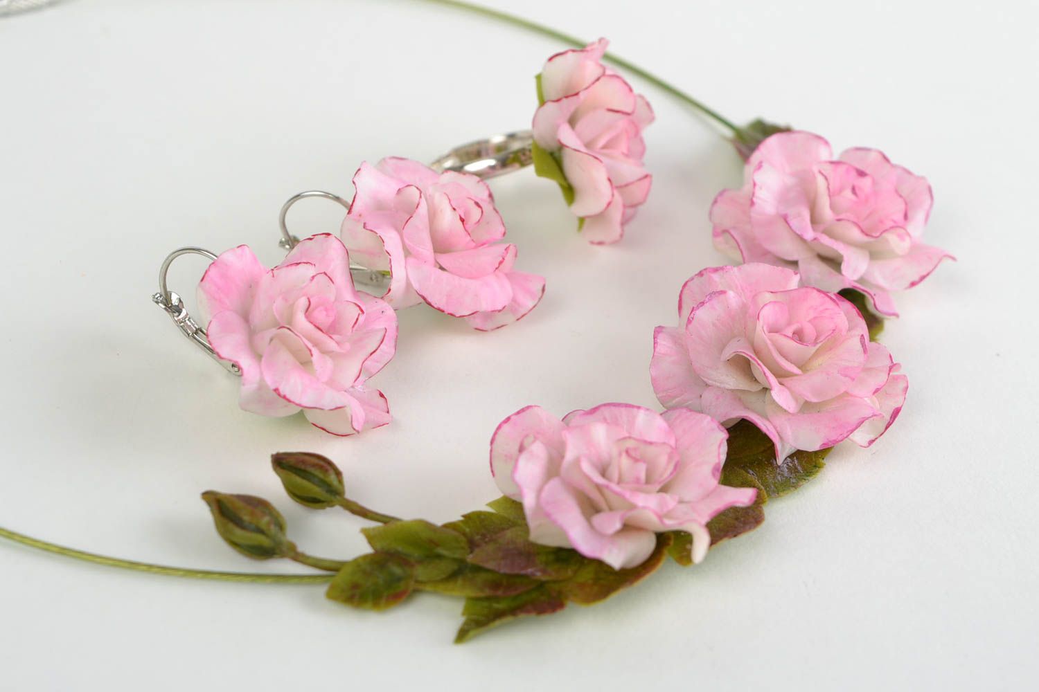 Juego de bisutería de porcelana fría anillo collar y pendientes artesanales Rosas foto 3