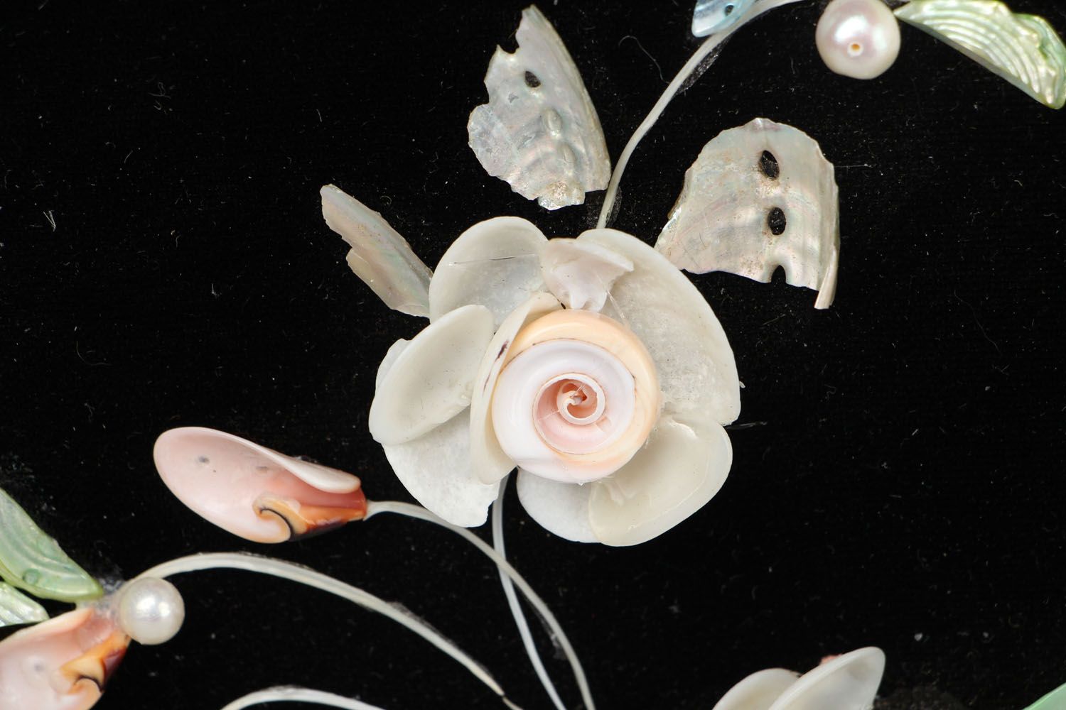 Panel with shells and fish bones Tea Roses photo 2