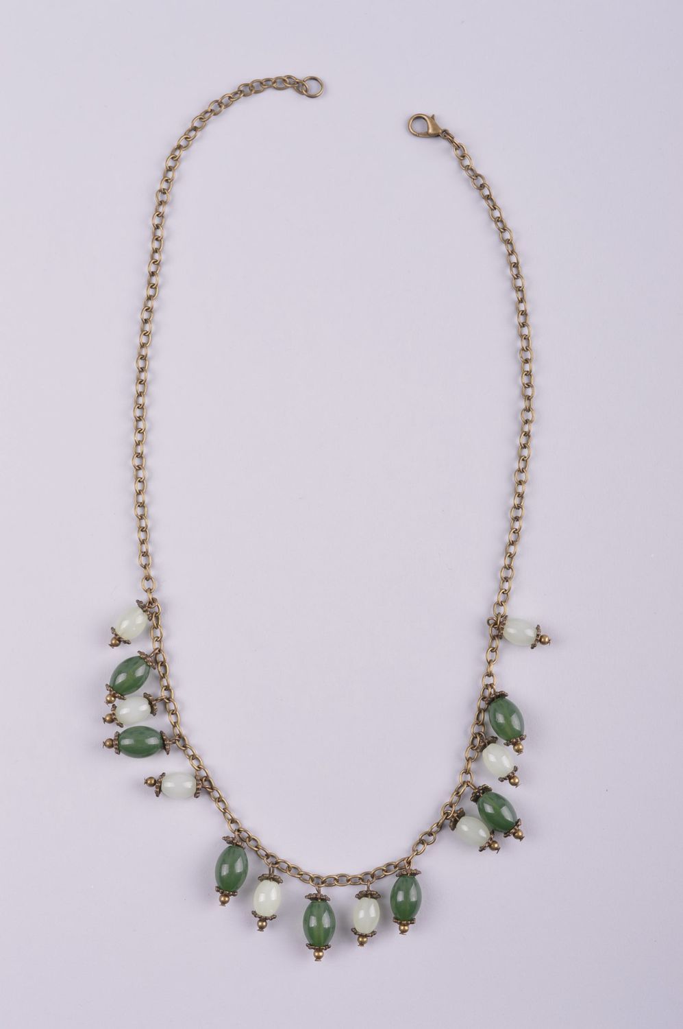 Collier design Bijou fait main perles en verre Accessoire pour femme original photo 4