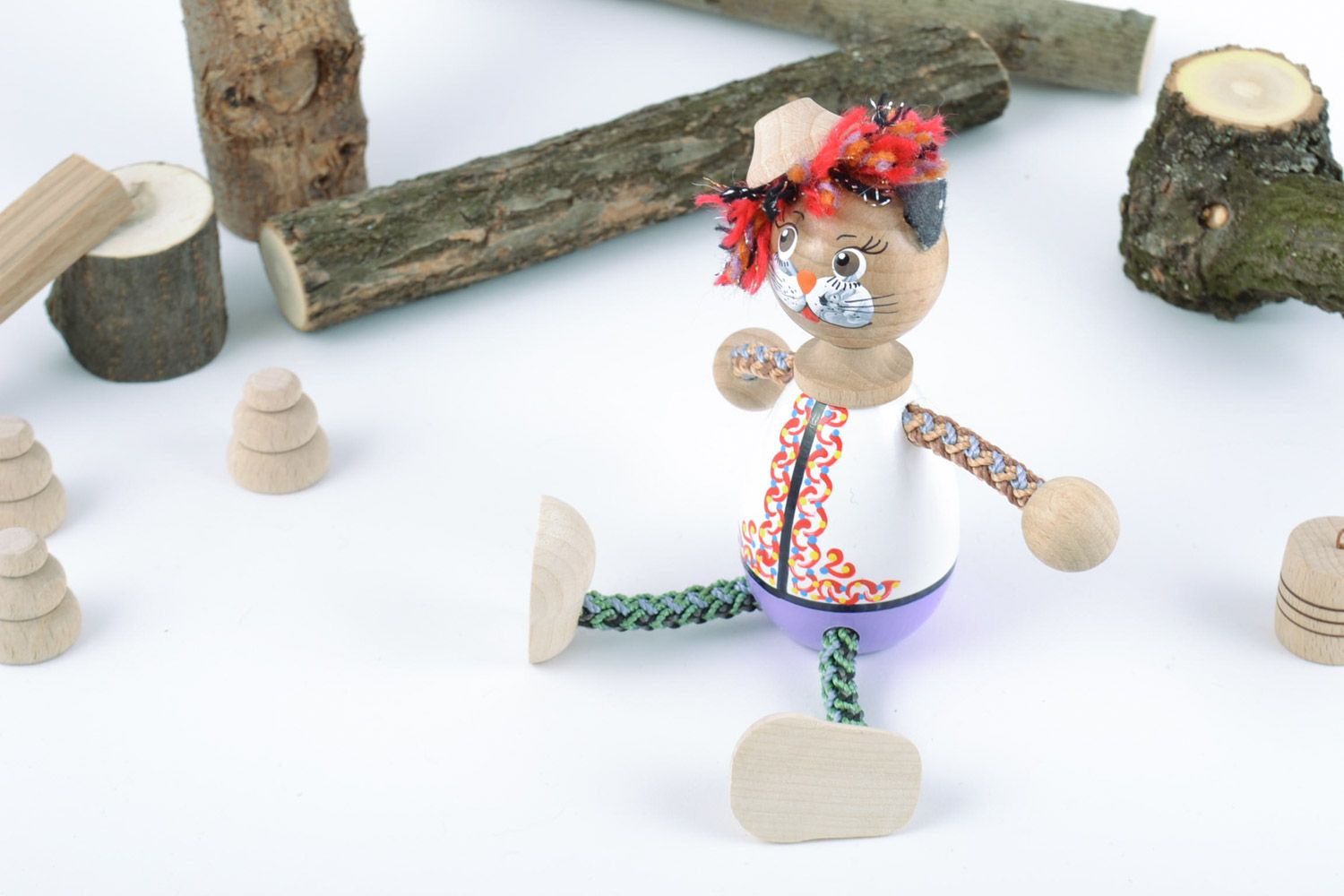 Juguete de madera artesanal gato alegre con pintura para niños  foto 1