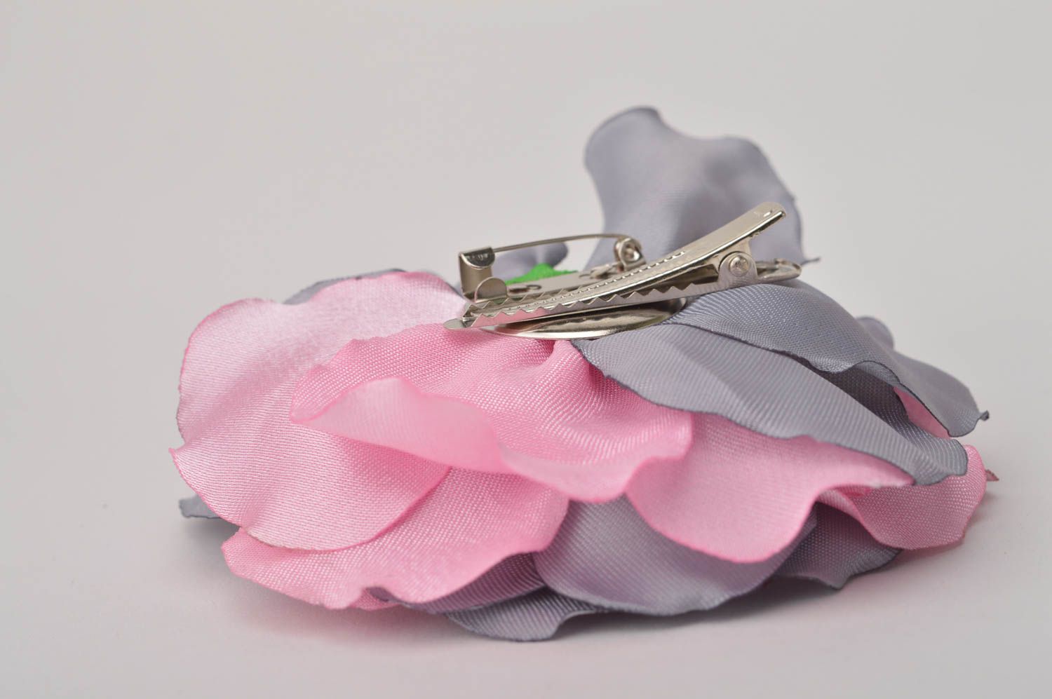 Broche Barrette fleur rose-gris faite main grande en satin Cadeau pour femme photo 4