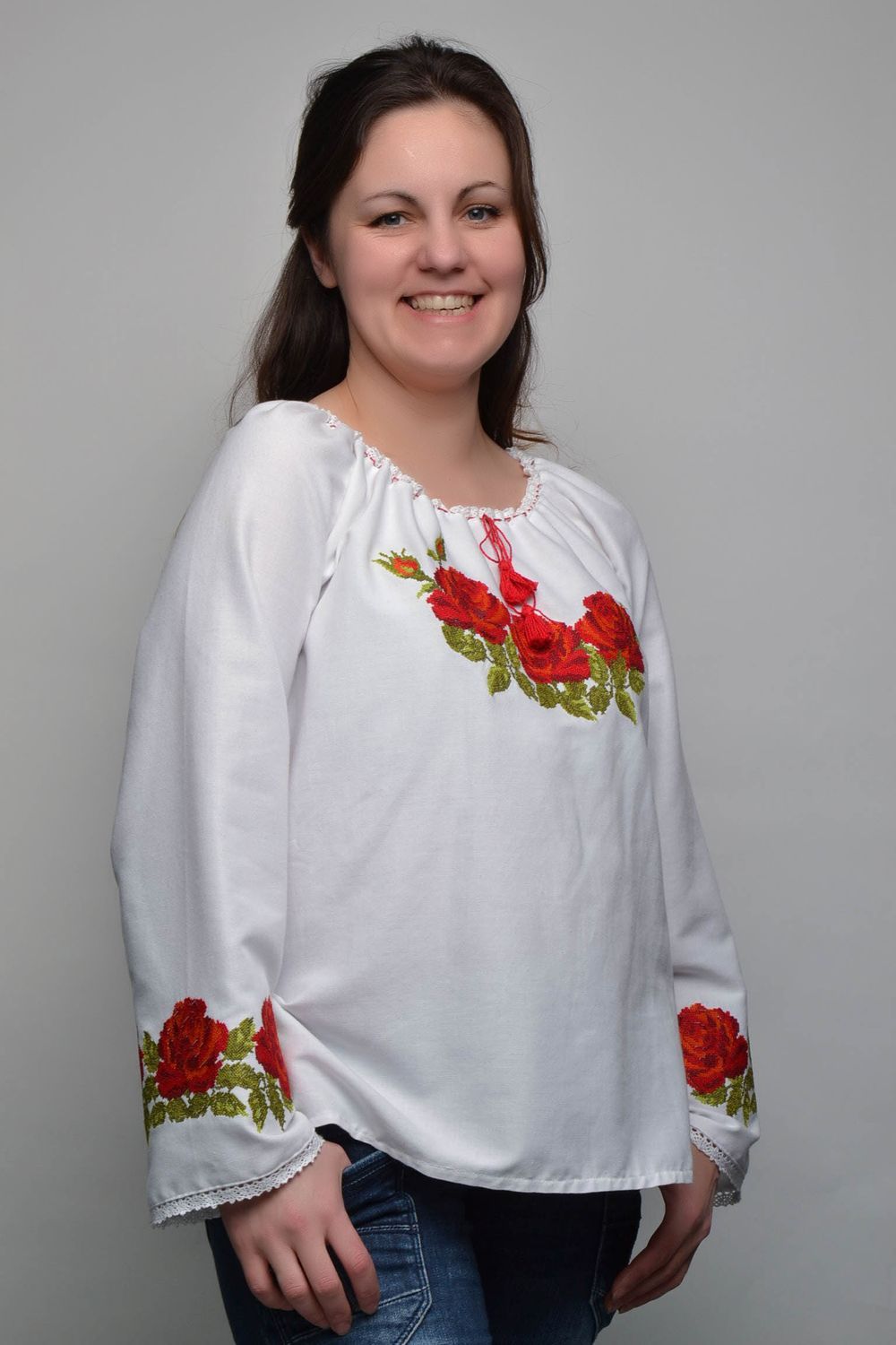 Women's embroidered blouse photo 1