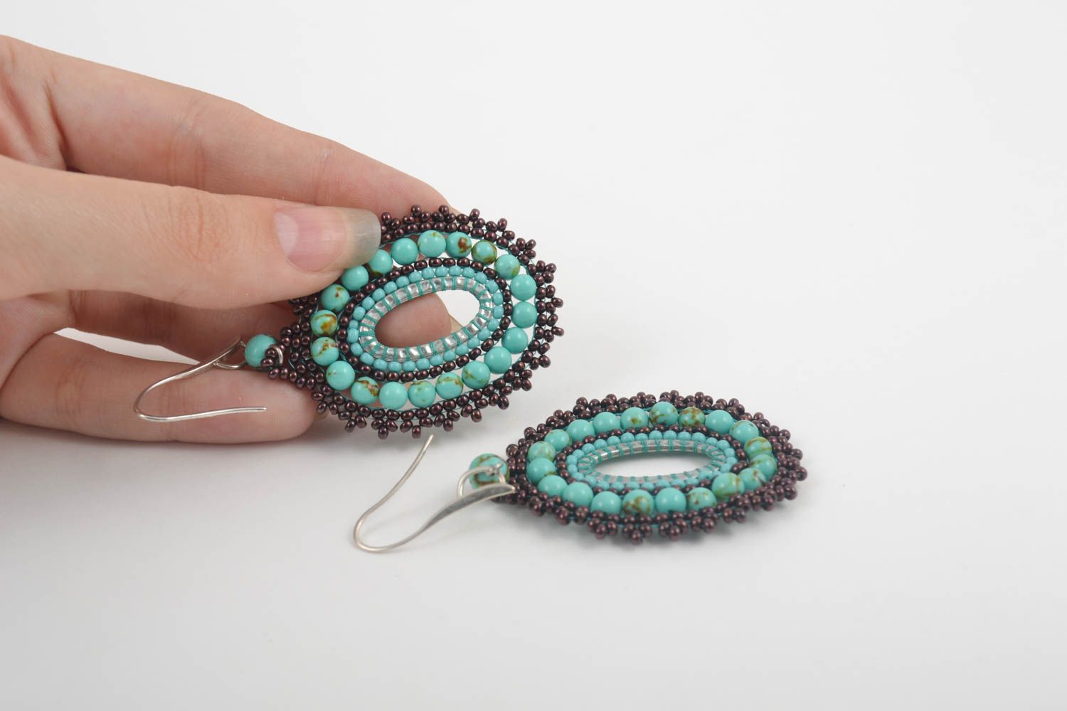 Handmade stylish cute earrings beaded jewelry for gift earrings in vintage style photo 5