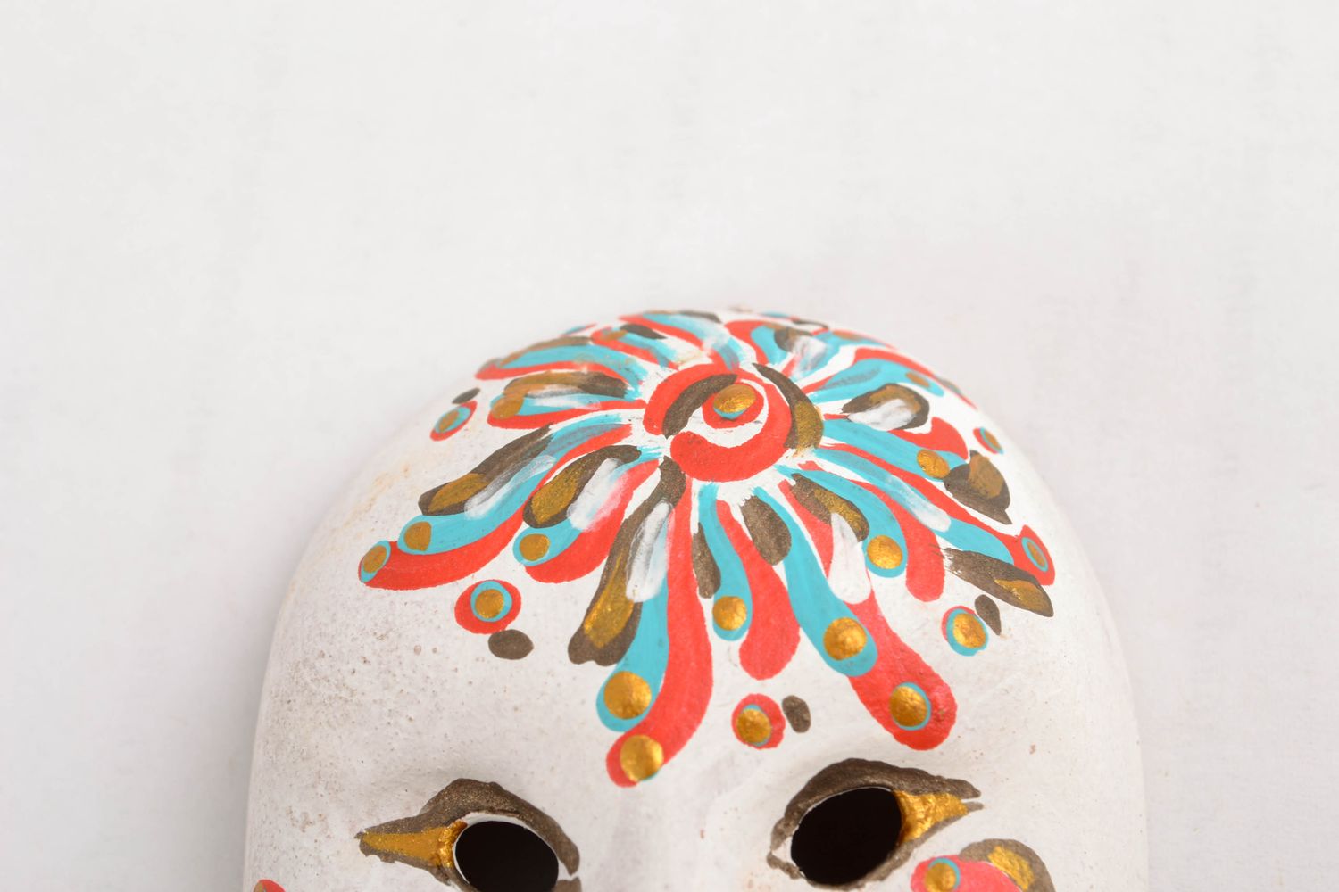 Ceramic fridge magnet in the shape of carnival mask photo 3
