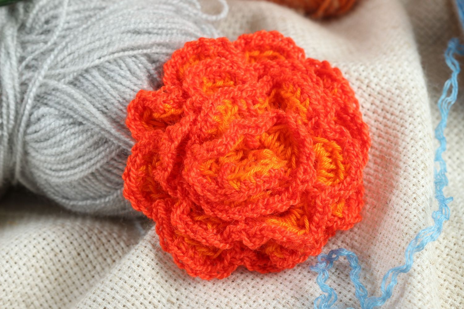Handmade jewelry supplies crocheted flower crochet flower hair clips supplies photo 1