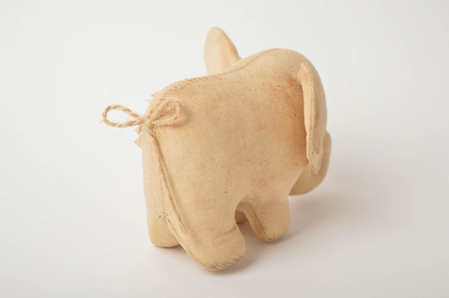 Игрушка ручной работы игрушка слон из льна расписная декоративная подвеска фото 4