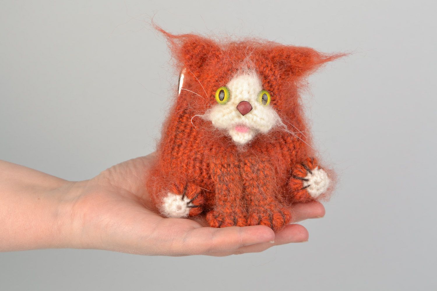 Porte-monnaie tricoté au crochet jouet chat brun fait main pour enfant photo 2