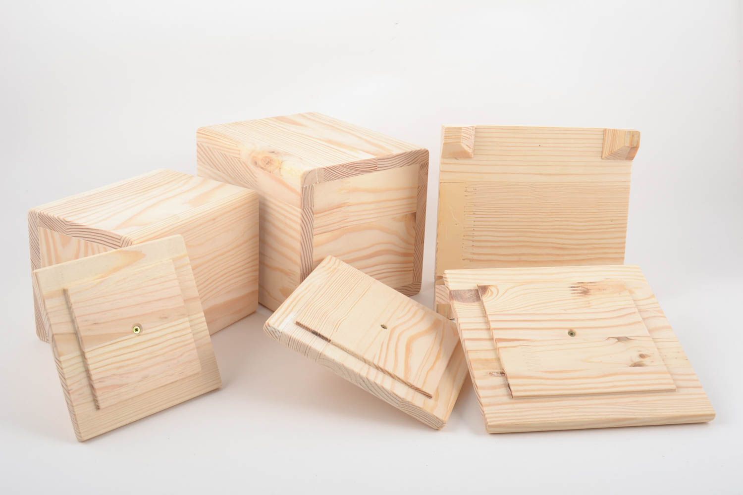 Ensemble de trois boîtes carrées en bois brut faites main à décorer soi-même photo 5