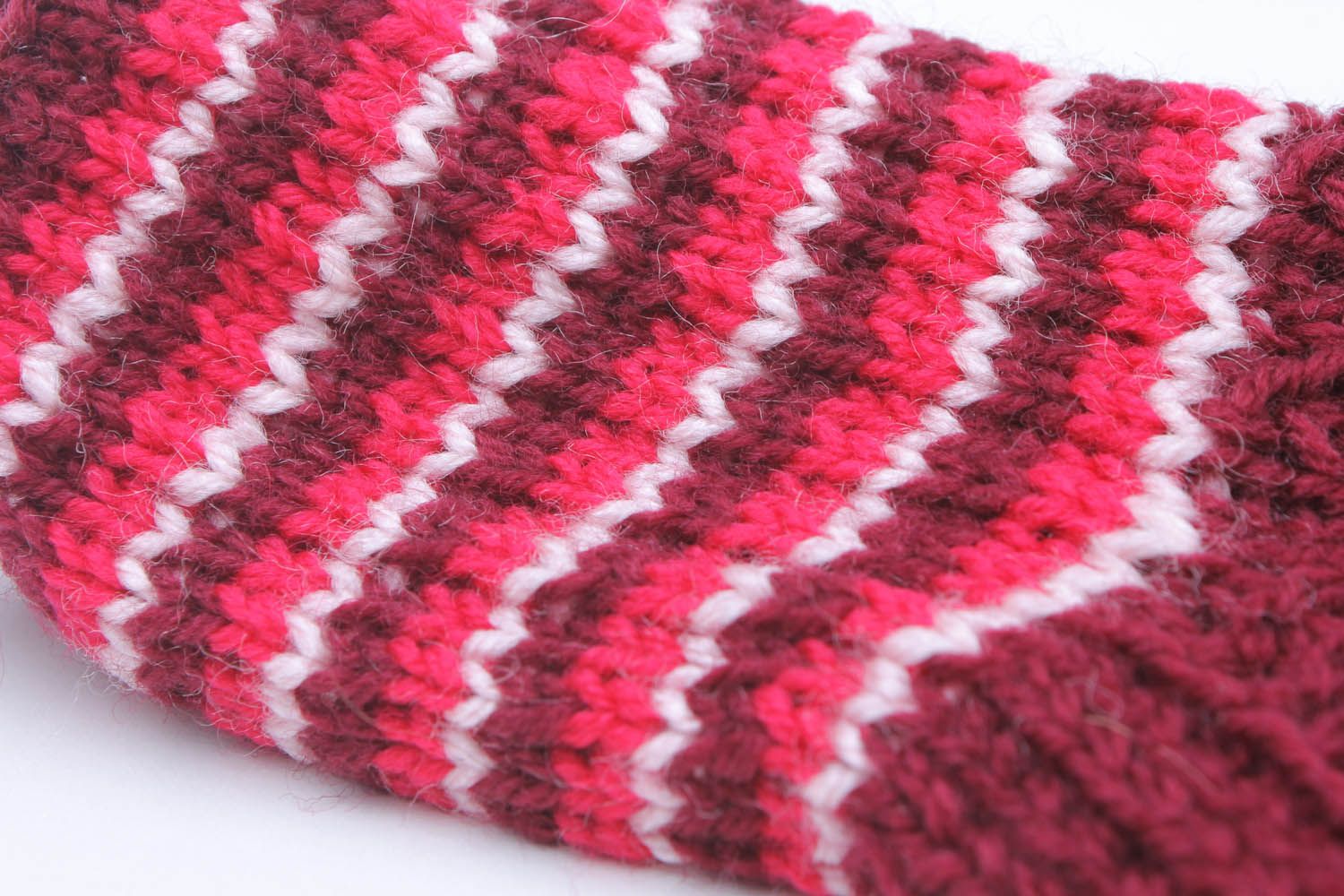 Meias quentes vermelhas tricotadas de lã à mão roupas de mulher artesanais foto 2