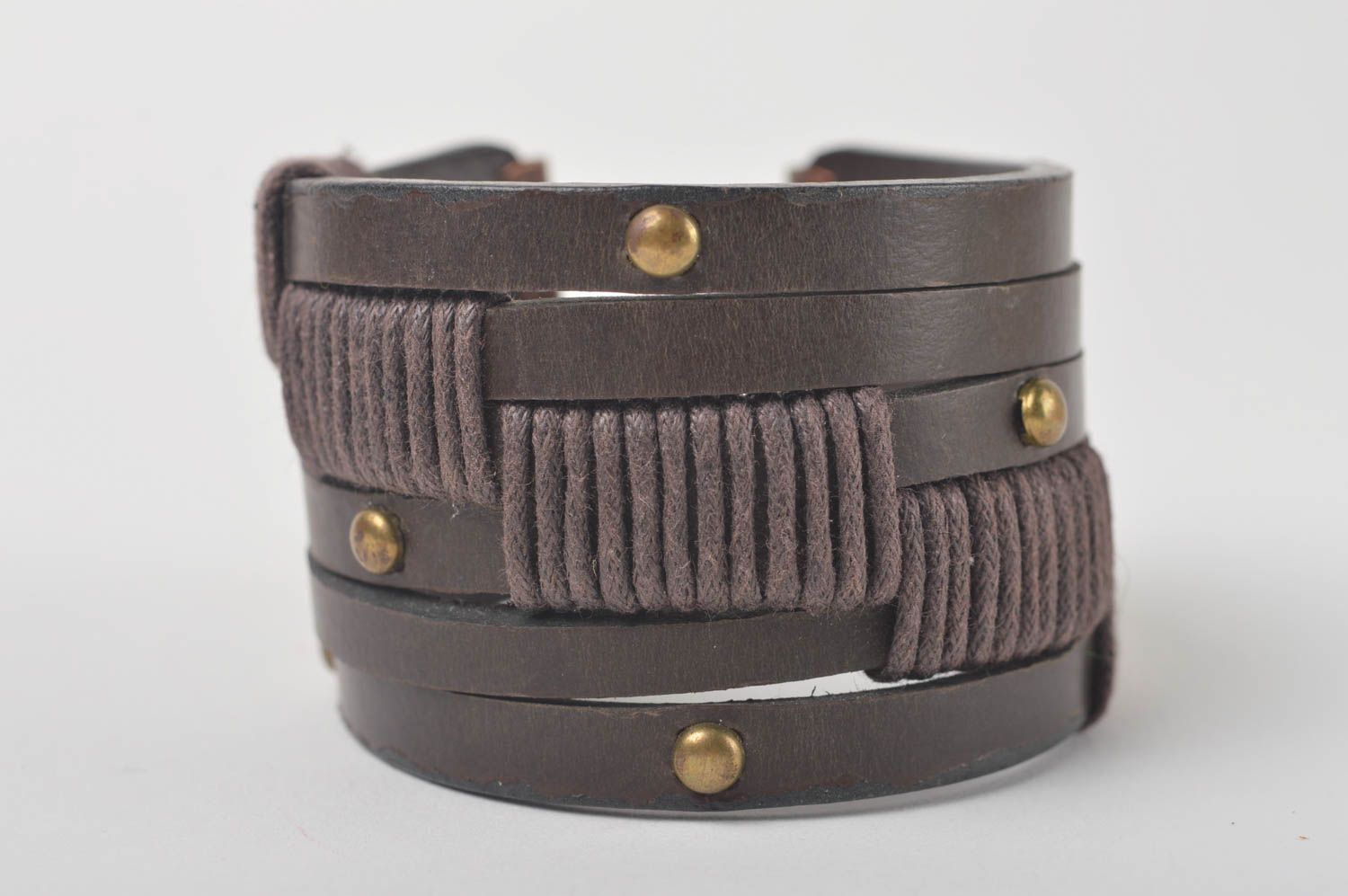 Bracelet large en cuir Bijou fait main marron design Cadeau pour femme photo 3