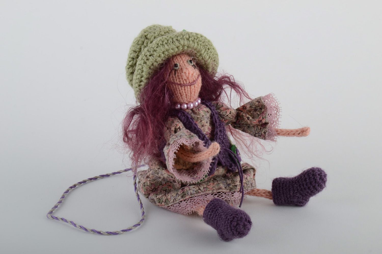 Künstlerische weiche schöne handmade Puppe aus Textil  foto 2