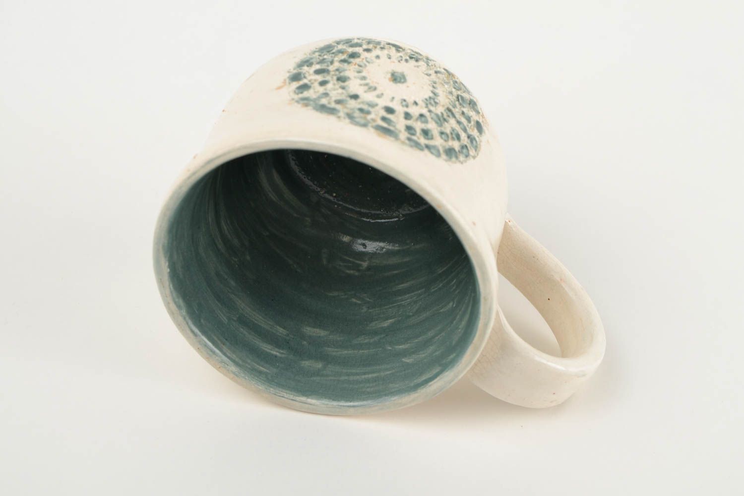 Art clay glazed 8 oz drinking cup in white and green colors with handle and dot-sun pattern photo 4